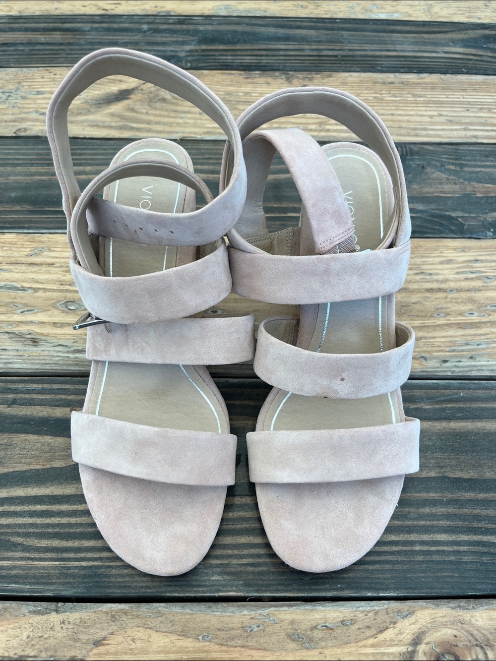 Vionic Suede Pink champagne Blaire size 10 woman